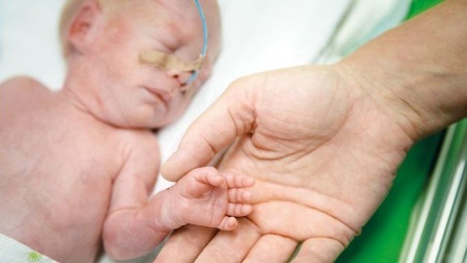 150 bin prematüre bebek dünyaya geliyor