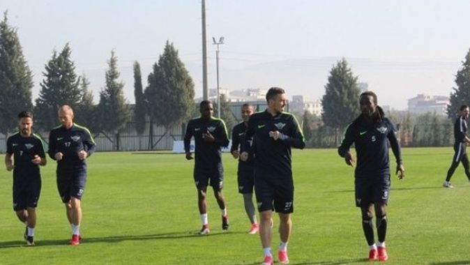 Akhisarspor Beşiktaş’a konuk oluyor