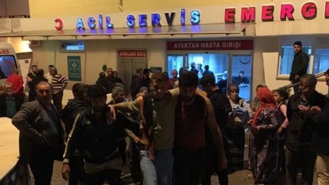 Antalya’da 3 ilçede aynı anda hortum çıktı, 31 kişi yaralandı