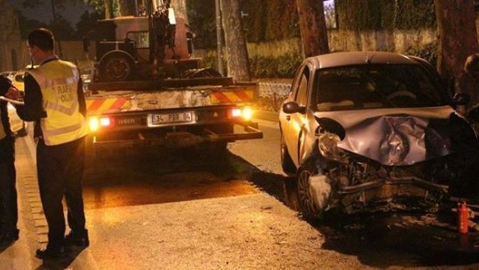 Beşiktaş&#039;ta kaza: 2 yaralı