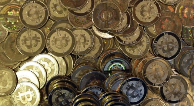 Bitcoin 44 saatte bin dolardan fazla düştü