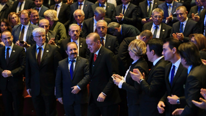 Cumhurbaşkanı Erdoğan&#039;dan Fatma Şahin&#039;e övgü