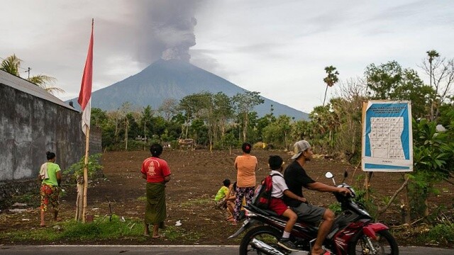 Endonezya&#039;da &#039;Agung Yanardağı&#039; alarmı