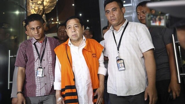 Endonezya Temsilciler Meclis Başkanı Novanto gözaltına alındı