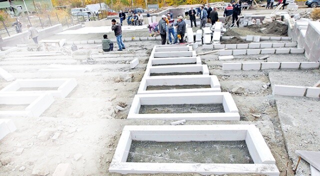 Ermenilerin şehit ettiği 30 askerin mezarı gün yüzüne çıkarıldı