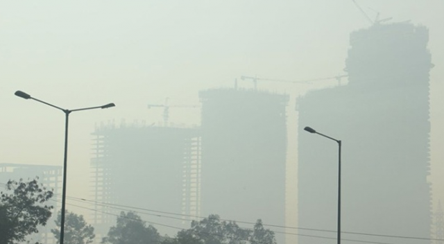 Hindistan&#039;da hava kirliliği alarmı