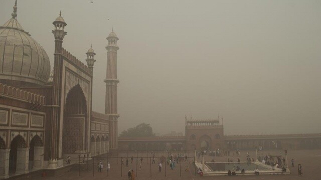 Hindistan&#039;da hava kirliliği tek-çift plaka uygulamasına neden oldu