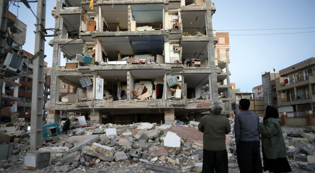 Irak&#039;ta deprem sonrası ilk sabah (Irak deprem SonDakika)