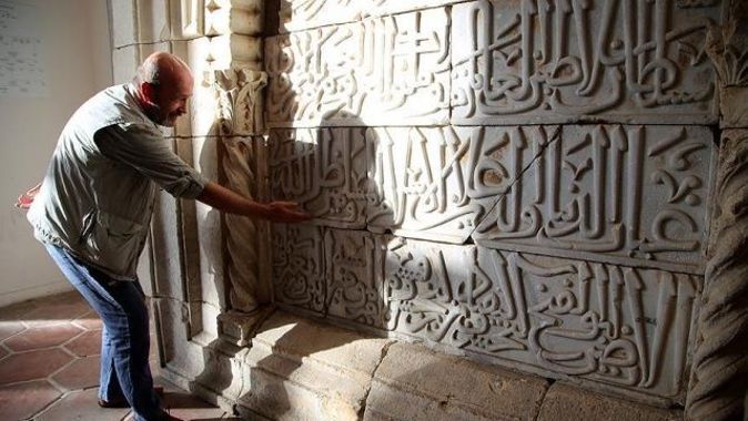 İrlandalı Duggan yurt dışına kaçırılan Türk-İslam eserlerinin peşinde