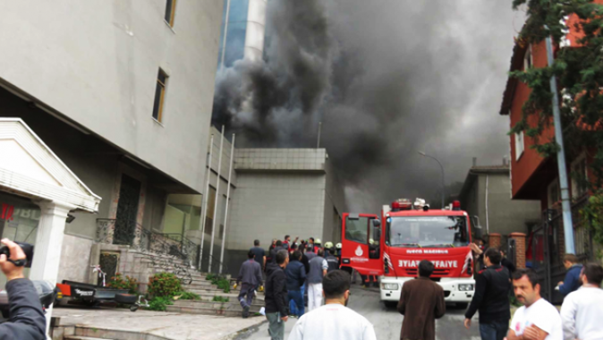 İstanbul&#039;da yangın! Olay yerine çok sayıda ekip sevk edildi