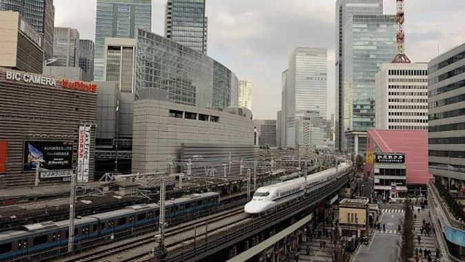 Japonya&#039;da 20 saniye erken kalkan tren için özür