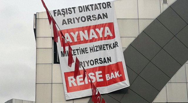 Kılıçdaroğlu’na Tekirdağ’da pankartlı tepki