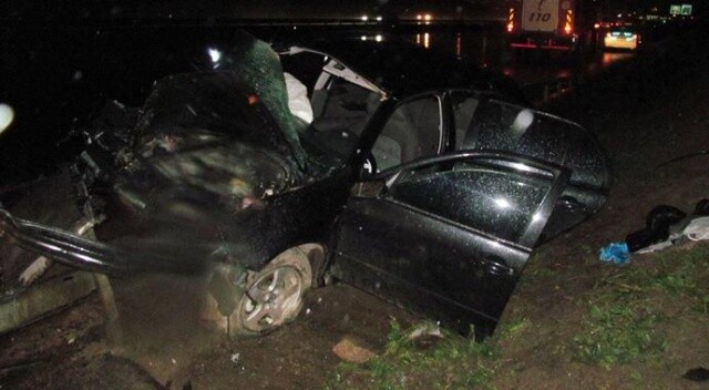 Kocaeli&#039;de araba devrildi, 1 kişi öldü 4 kişi de yaralı