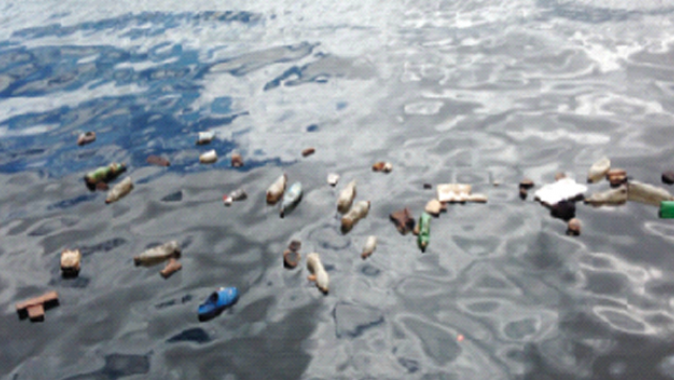 Okyanuslardaki büyük tehlike! En dipte bile plastik izi çıktı
