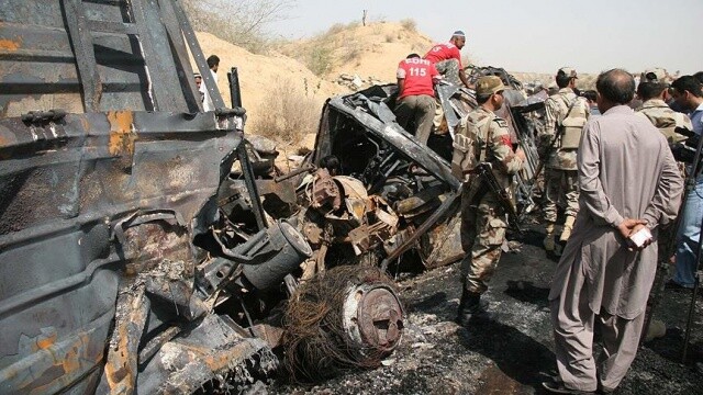Pakistan&#039;da trafik kazası: 14 ölü, 11 yaralı