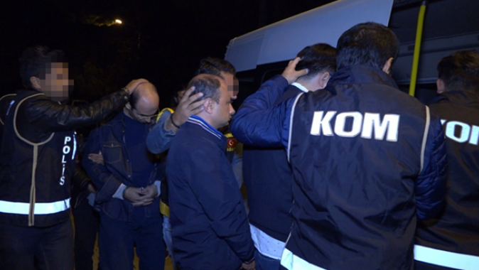 Rodos&#039;a kaçmaya çalışan FETÖ üyeleri yakalandı, 3’ü kaçtı
