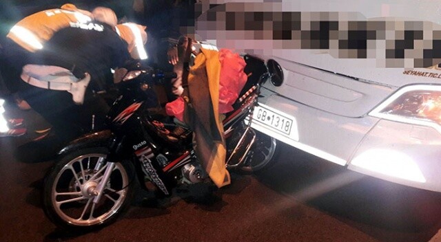 Samsun&#039;da yolcu otobüsü motosiklete çarptı, ölü ve yaralı var