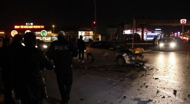 Sivas&#039;ta zincirleme kaza: 4 yaralı