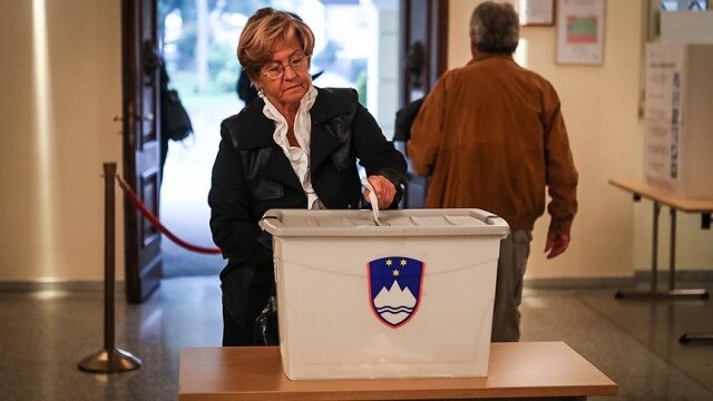 Slovenya&#039;da cumhurbaşkanlığı seçiminin ikinci turu başladı