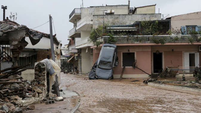 Yunanistan&#039;daki sel sonrası OHAL ilan edildi: 14 ölü var