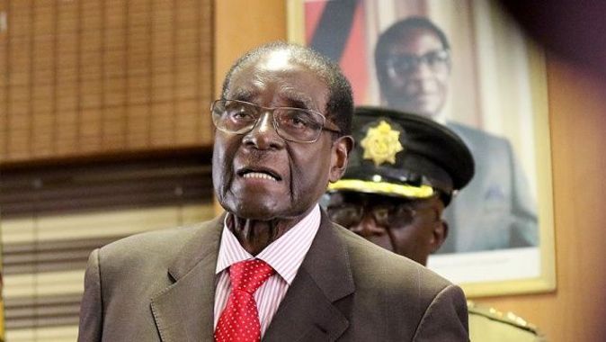 Zimbabve Devlet Başkanı Mugabe ve eşi güvende