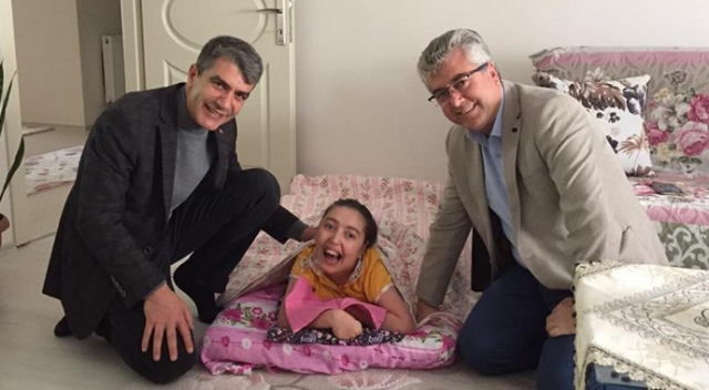 AK Parti Merkez İlçe Başkanı Öztürk, engelli çocuklarla buluştu