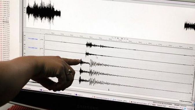 Akdeniz&#039;de 3,7 büyüklüğünde deprem