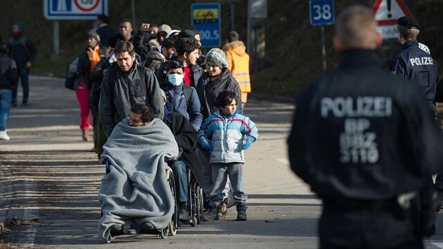 Almanya&#039;da sığınmacılara ülkelerine dönmeleri için ek teşvik