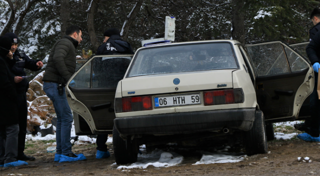 Ankara&#039;da ormanlık alandaki otomobilde erkek cesedi bulundu