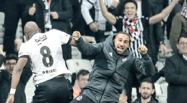 Beşiktaş Osmanlıspor&#039;u farklı yendi, zirveye iyice yanaştı