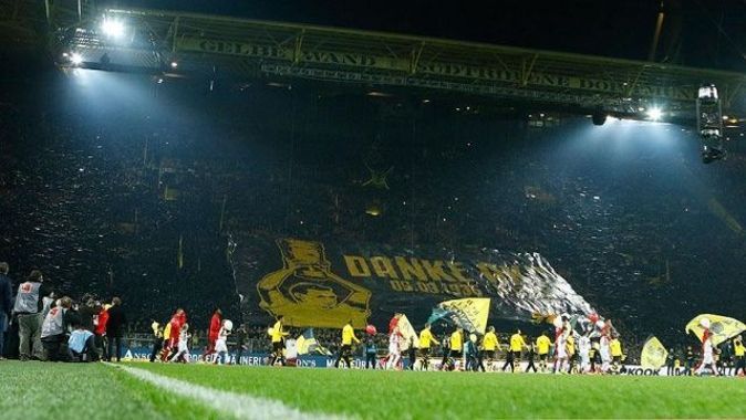 Dortmund&#039;da Bosz gitti, Stöger geldi