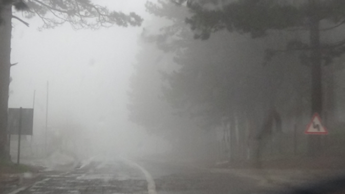 Edremit körfezinde sis trafiği olumsuz etkiliyor