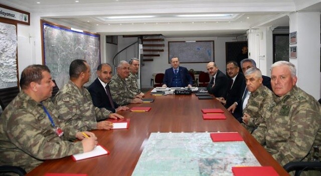 Erdoğan, 23. Jandarma Sınır Tümen Komutanlığını ziyaret etti