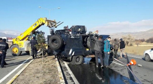 Erzincan&#039;da polis aracı devrildi: 2 yaralı