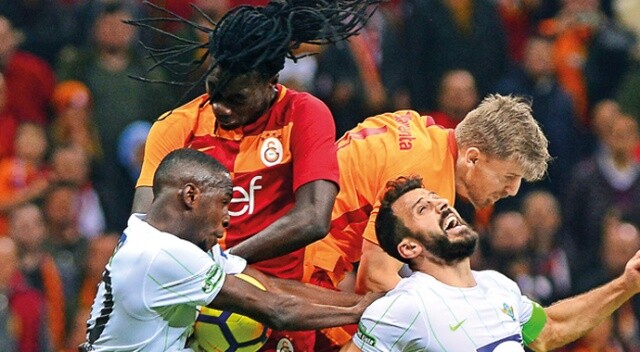 Galatasaray tribünleri önce üzüldü, sonra sevindi