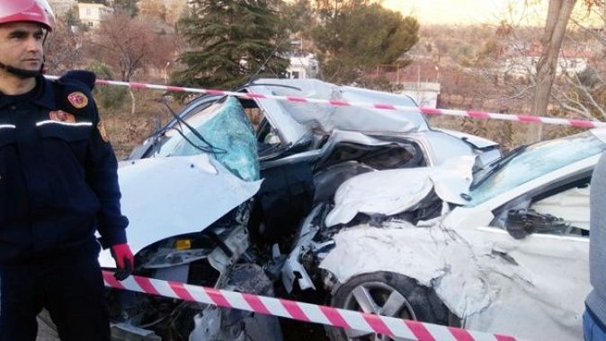 Gaziantep&#039;te feci kaza: 1 ölü, 4 yaralı