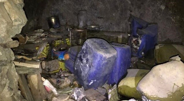 Hakkari&#039;de mağaralarda 17 tüp ve yaşama malzemeleri bulundu