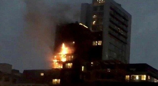 İngiltere&#039;de 12 katlı binada yangın