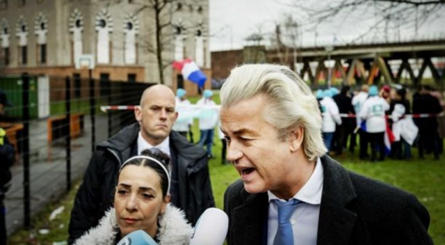 Irkçı Wilders&#039;ten cami bahçesinde provokatif açıklama