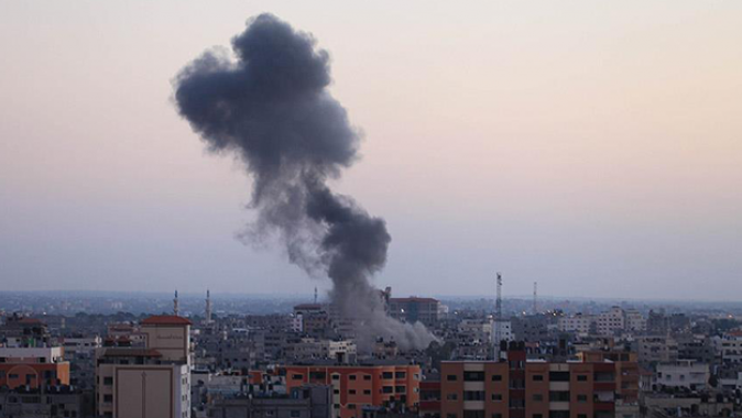 İsrail, Gazze&#039;ye hava saldırısı düzenledi