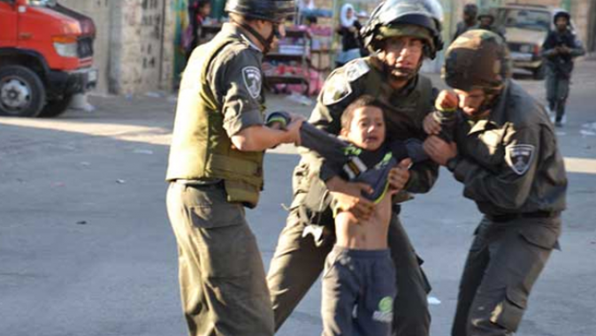 İsrail, geçen ay 450 Filistinliyi gözaltına aldı