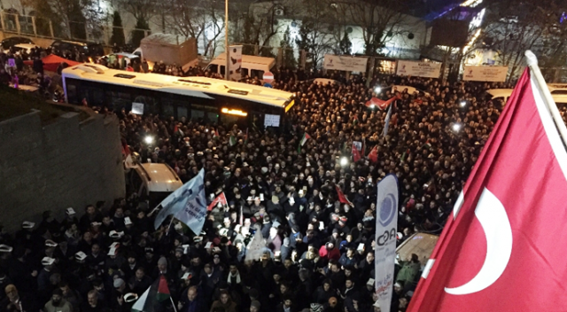 İstanbul’daki ABD Başkonsolosluğu önünde Kudüs protestosu