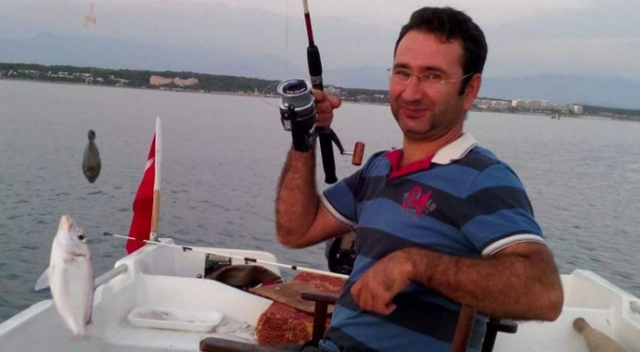 Manavgat&#039;ta tekne alabora oldu: 1 kişi kayıp