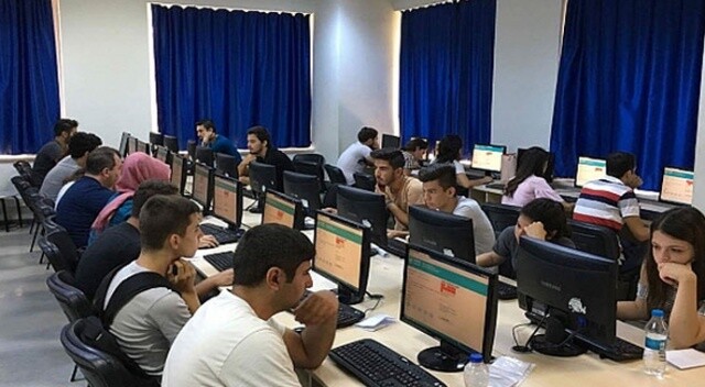 MEB sınavlarda dijital devrime hazırlanıyor (Ehliyet sınavlarında değişiklik)