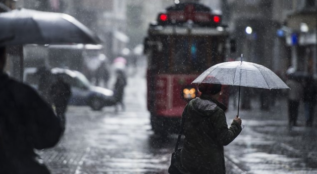 Meteoroloji saat verdi | İstanbul&#039;a yağmur ne zaman yağacak? (17 Aralık Hava Durumu)