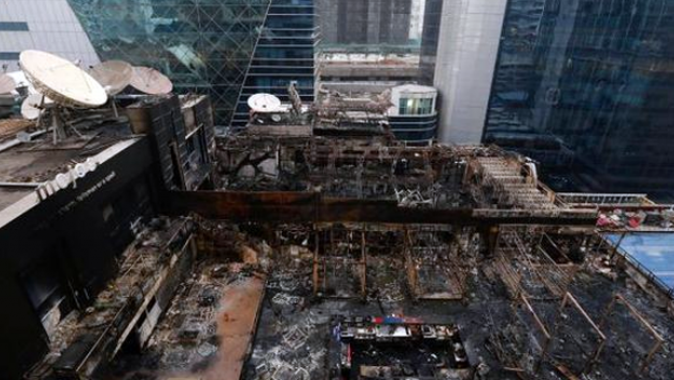 Mumbai&#039;de restoran alev alev yandı! En az 15 kişi öldü
