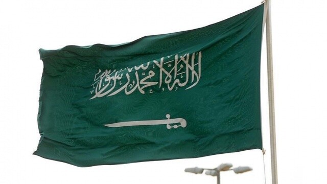 Suudi Arabistan&#039;da Prens Meşal ile Prens Feysal serbest bırakıldı