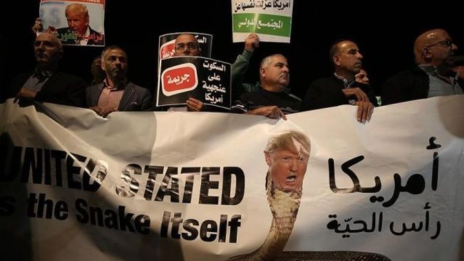 Tel Aviv&#039;deki ABD Büyükelçiliği önünde Kudüs kararı protesto edildi