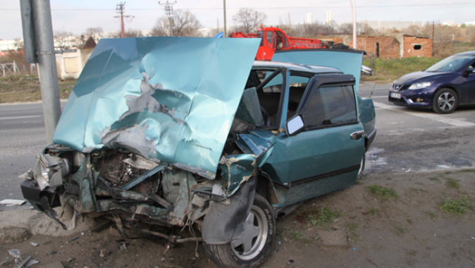 ​Tekirdağ&#039;da otomobiller çarpıştı: 6 yaralı