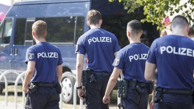 Almanlar en çok polise güveniyor